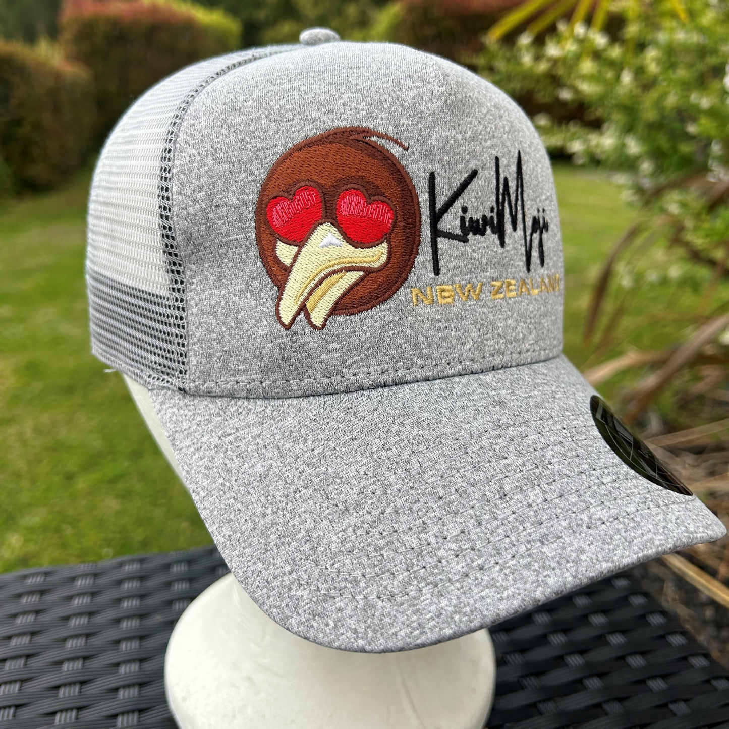 KiwiMoji HEART EYES Jersey Snap Back